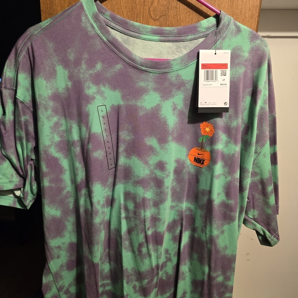 Nike Purple and Green Graphic Tee - Picture 1 of 3